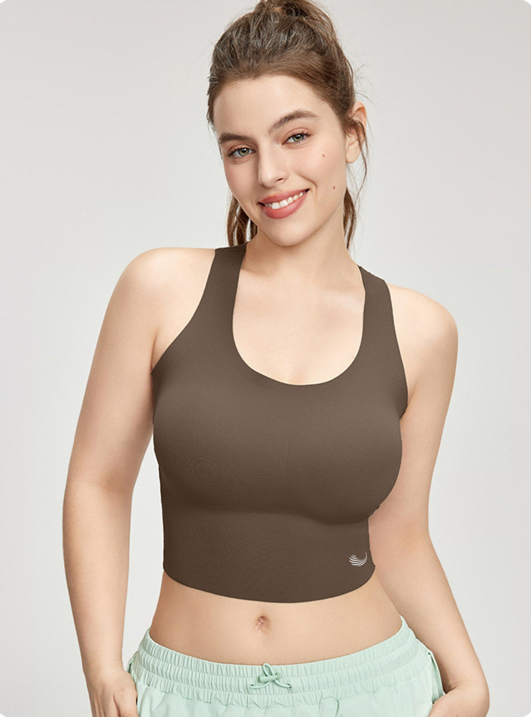 Bequemer Plus Size Sport-BH mit Crossback-Design und seitlicher Stütze für perfekten Halt